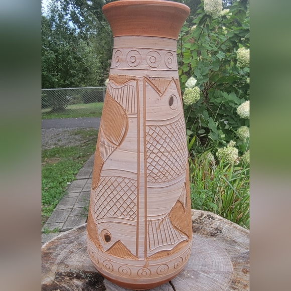 Unique Hand crafted Ceramic Art Pottery Vase - Picture 2 of 6